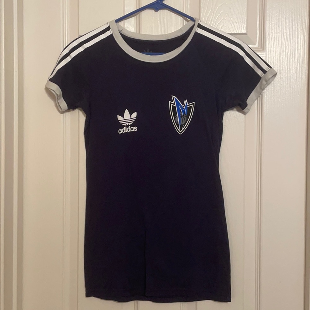 Dallas Mavericks Striped T-shirt